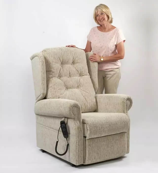 Aberdare Riser Recliner